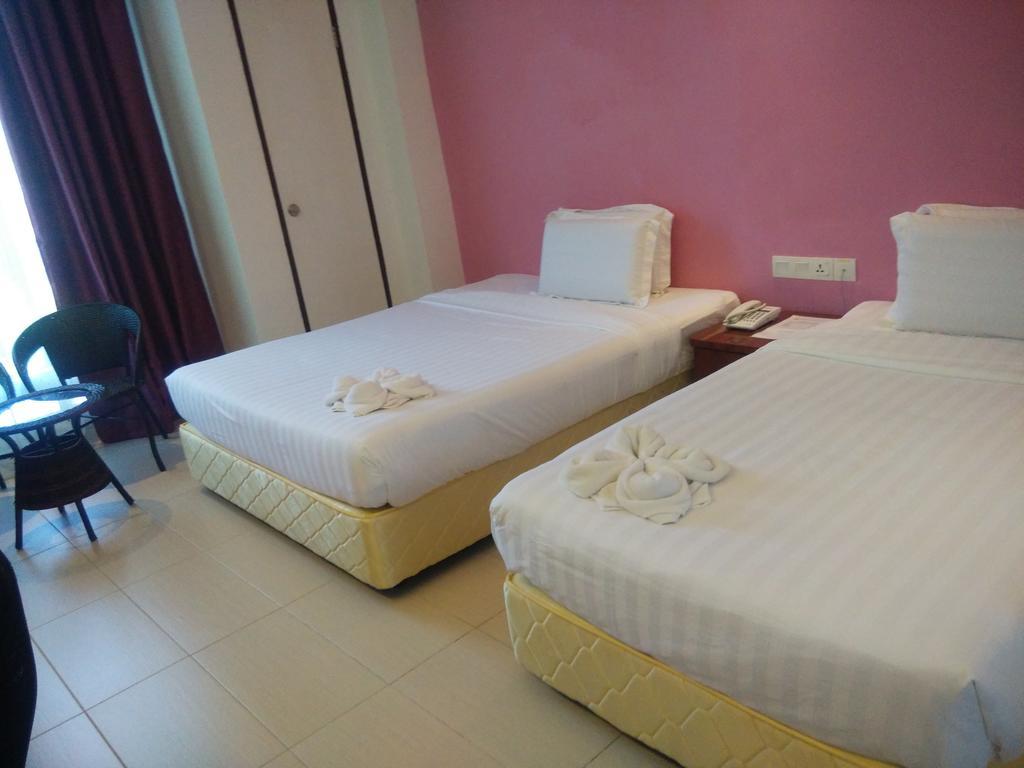 MNY Hotel&Resort Kampung Teluk Nipah Exterior foto
